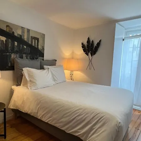Beautiful In Historic Alfama With Ac Apartamento
